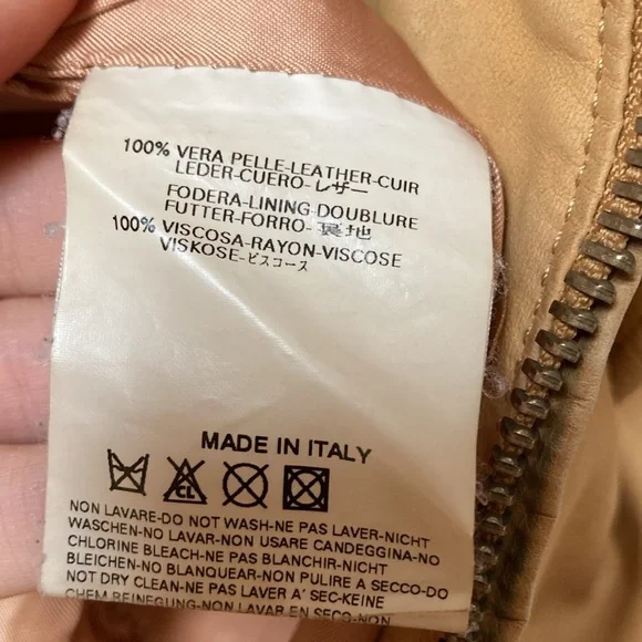 VIVIENNE WESTWOOD VINTAGE 2000’s RED LABEL LEATHER JACKET 😍 - Picture 3 of 15